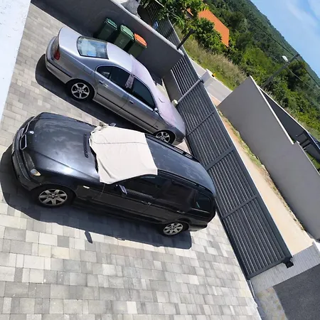 Valf Villa